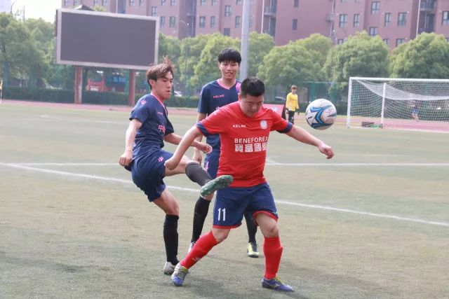 约基奇32+16+16库里20分 掘金逆转勇士3连胜
